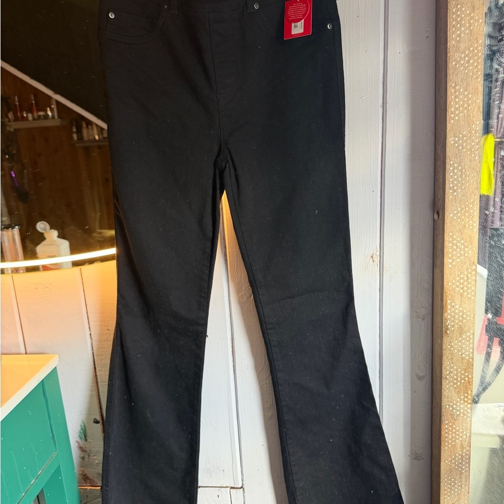 SPANX Women's Black flare Jeans
